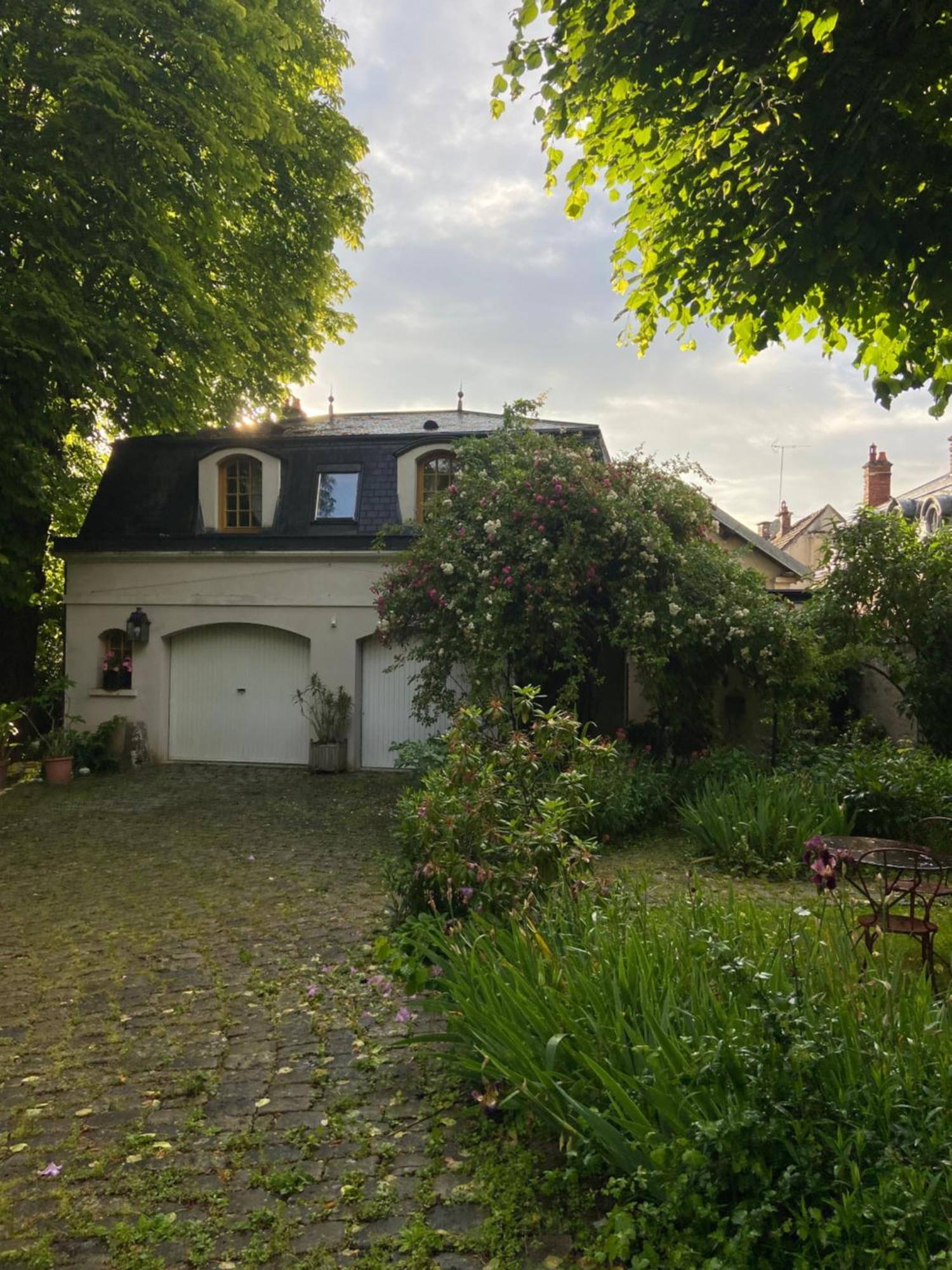 Le Val Clos, Appartement Dans Une Maison De Maitre 19E Tanlay Exterior photo